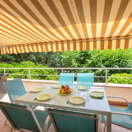 Garbi By Interhome
